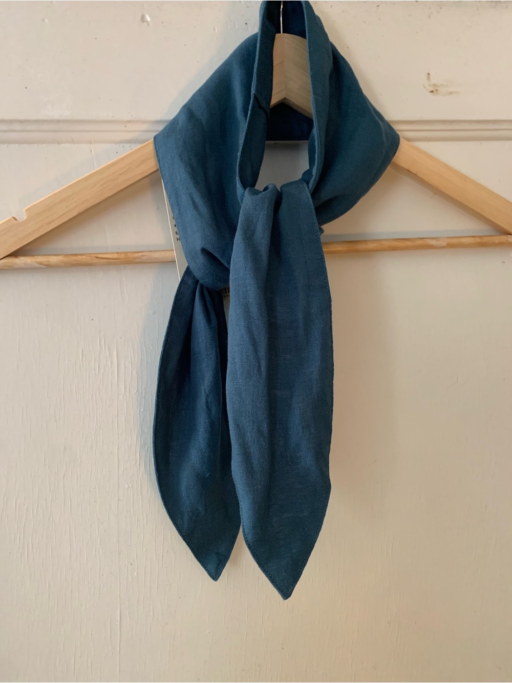 Muji Smoky Green Linen Cool Touch Scarf With Pocket